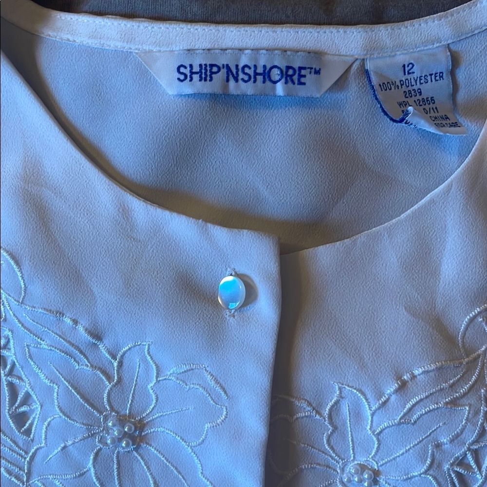 Ship 'n Shore White Embroidered Blouse